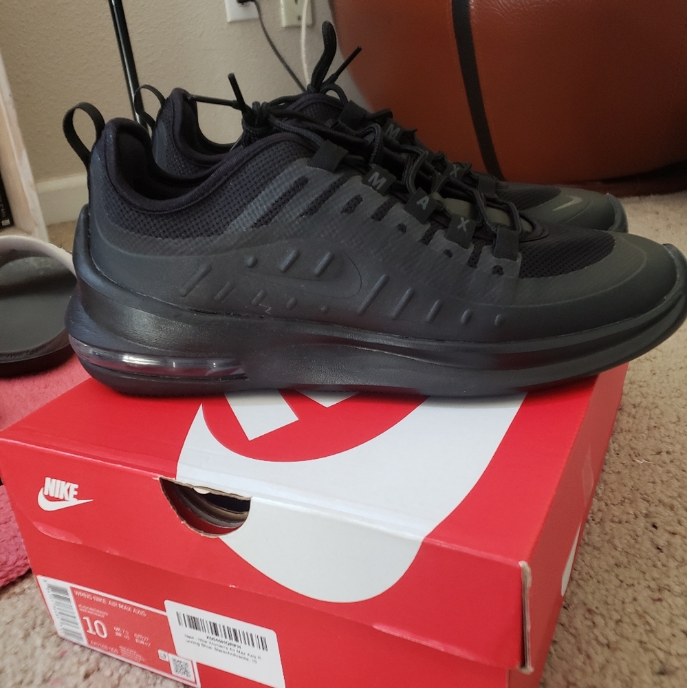 WMNS AIR MAX